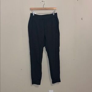 Lululemon Mens dark gray joggers (small)
